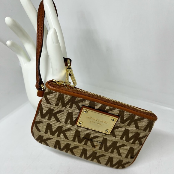 MICHAEL KORS Jet Set Signature Zip Wristlet Khaki Fabric Brown Leather Trim - Picture 4 of 7
